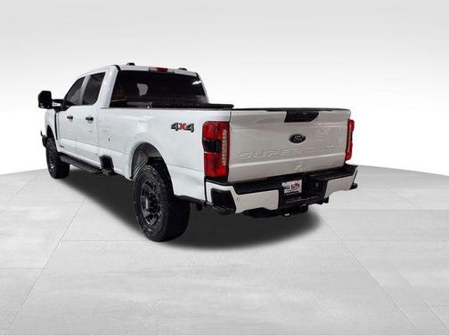 Oxford White 2023 Ford F-250 XL