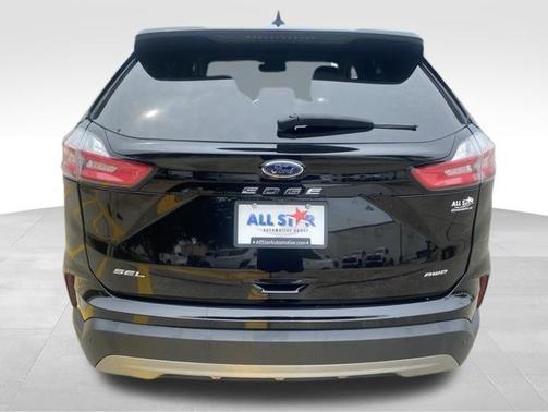 Black Metallic 2024 Ford Edge SEL