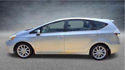 Classic Silver Metallic 2012 Toyota Prius v Five