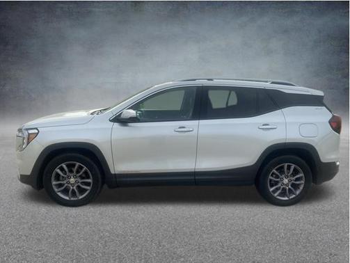 Quicksilver Metallic 2022 GMC Terrain SLT