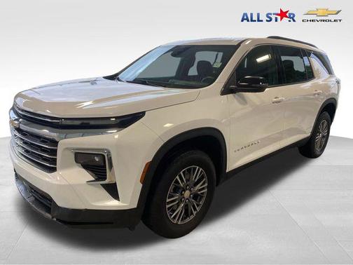 Summit White 2025 Chevrolet Traverse LT