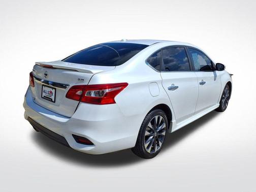 Aspen White Tricoat 2019 Nissan Sentra SR