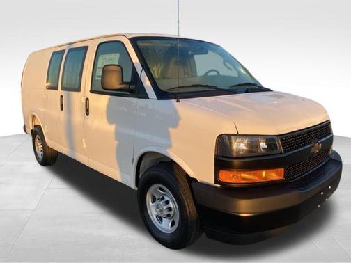 2026 Chevrolet Express 2500 2500 Regular Wheelbase, WT, RWD
