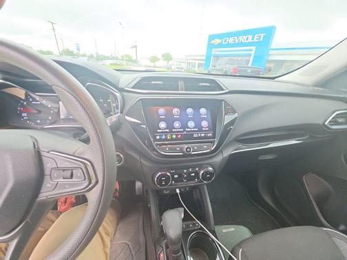 Summit White 2021 Chevrolet Trailblazer LT