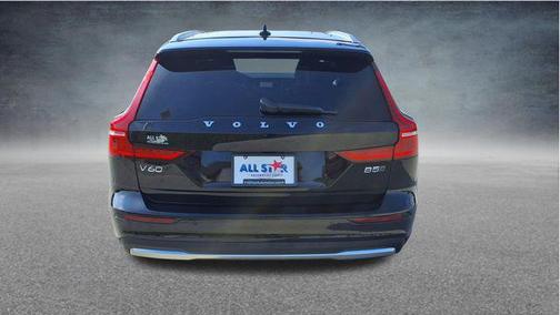 Onyx Black Metallic 2025 Volvo V60 Cross Country Plus, B5 AWD Gas (mild hybrid)