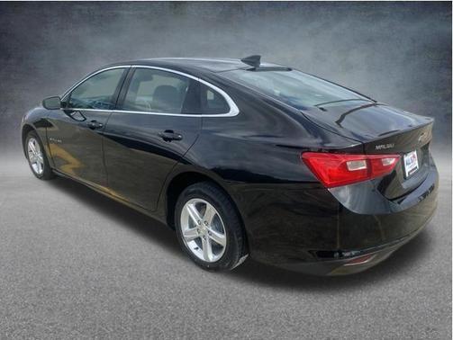 Mosaic Black Metallic 2024 Chevrolet Malibu 1LS