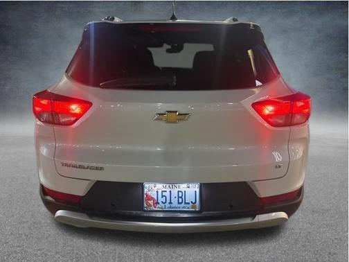 Iridescent Pearl Tricoat 2021 Chevrolet Trailblazer LT