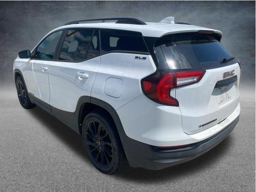 Summit White 2024 GMC Terrain SLE