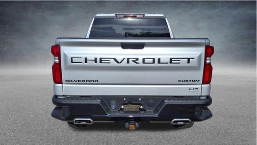 Silver Ice Metallic 2021 Chevrolet Silverado 1500 Custom Trail Boss