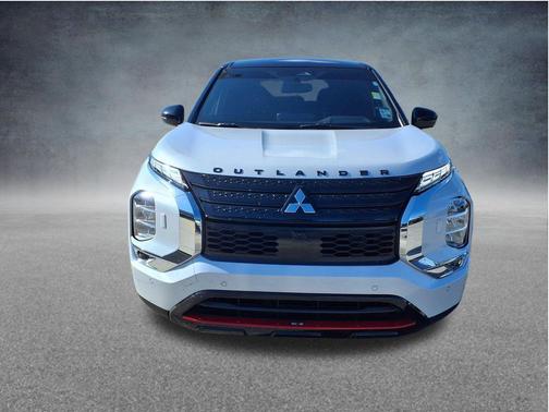 White Diamond/Black Roof 2023 Mitsubishi Outlander Ralliart S-AWC