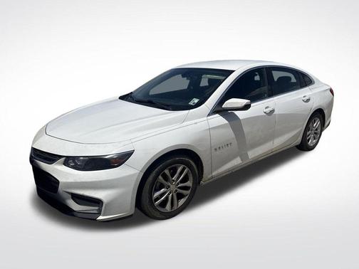 Summit White 2018 Chevrolet Malibu LT
