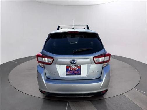 Ice Silver Metallic 2018 Subaru Impreza 2.0i