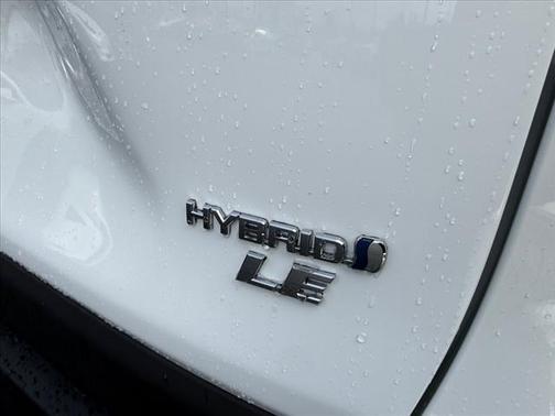 2021 Toyota RAV4 Hybrid LE
