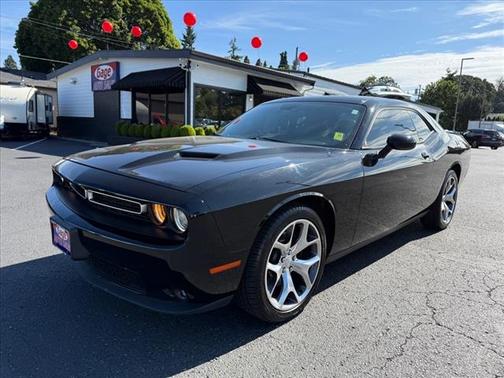 2015 Dodge Challenger SXT Plus
