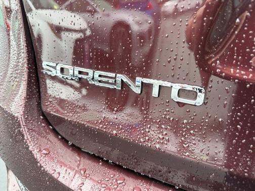 2020 Kia Sorento S