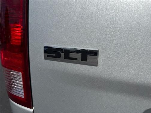2019 RAM 1500 SLT