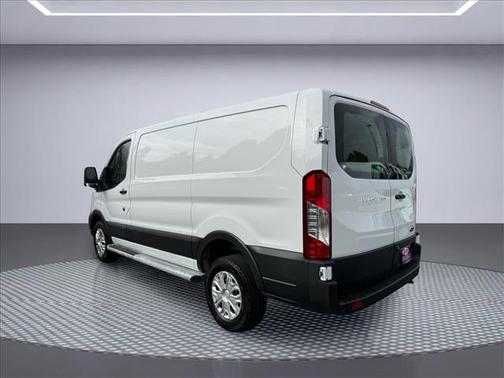 Oxford White 2025 Ford Transit-250 Base