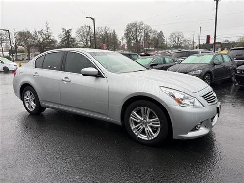 2013 INFINITI G37x Base