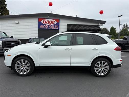 2017 Porsche Cayenne Platinum Edition