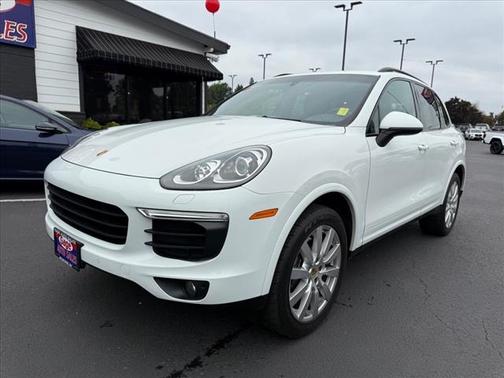 2017 Porsche Cayenne Platinum Edition