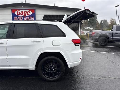 2017 Jeep Grand Cherokee Altitude