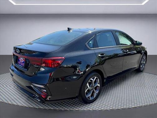 Aurora Black 2021 Kia Forte LXS