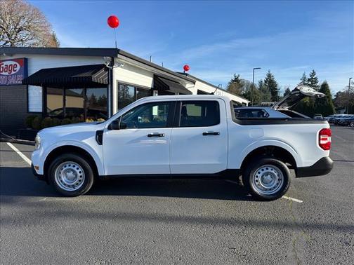 2022 Ford Maverick XL