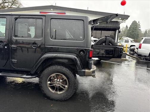 2017 Jeep Wrangler Unlimited Sahara