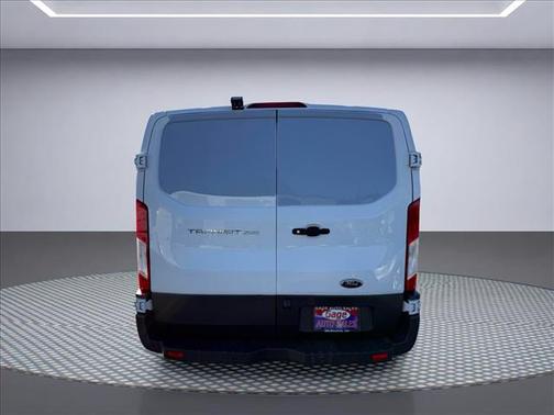 Oxford White 2018 Ford Transit-250 Base