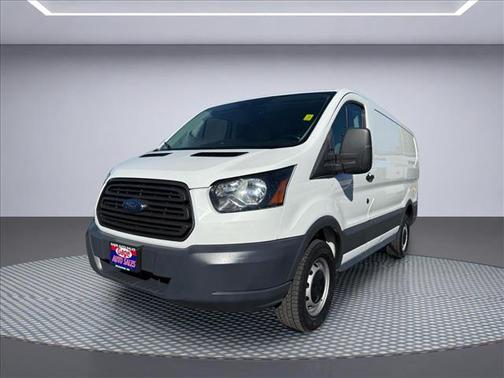 Oxford White 2018 Ford Transit-250 Base
