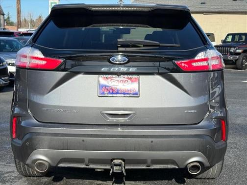 2021 Ford Edge Titanium