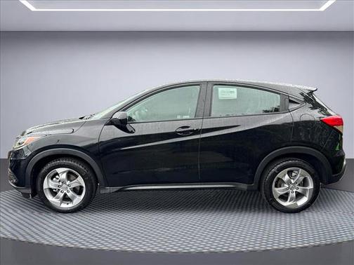 Crystal Black Pearl 2019 Honda HR-V LX