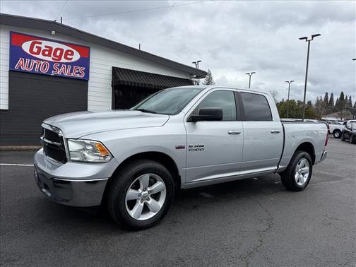 2017 RAM 1500 SLT