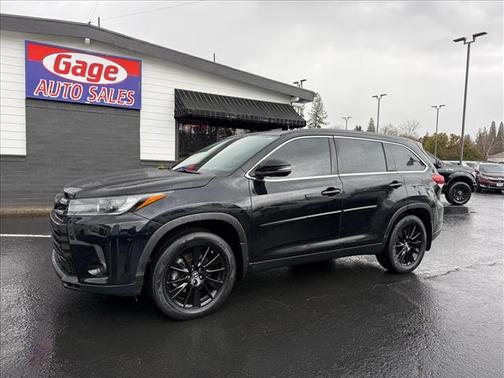 2019 Toyota Highlander SE