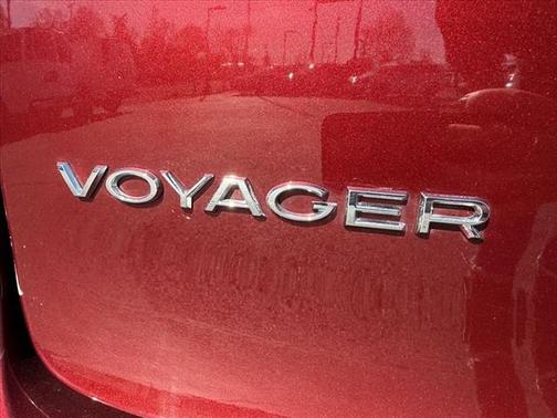 2021 Chrysler Voyager LXI