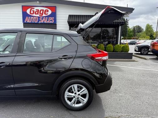 2020 Nissan Kicks S