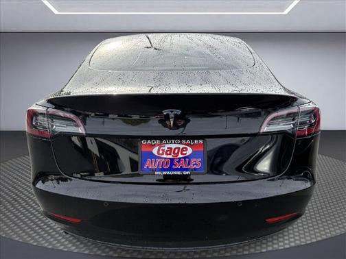 2022 Tesla Model 3 Standard Range