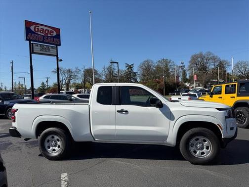 2023 Nissan Frontier S