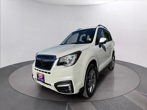 Crystal White Pearl 2017 Subaru Forester 2.5i Touring