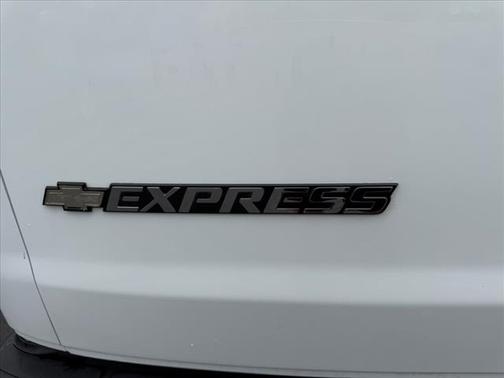 2017 Chevrolet Express 2500 Work Van