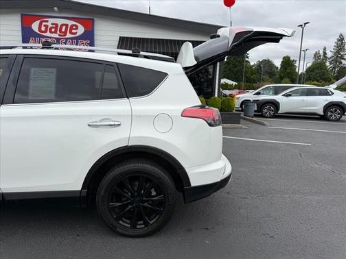 2017 Toyota RAV4 Hybrid Limited