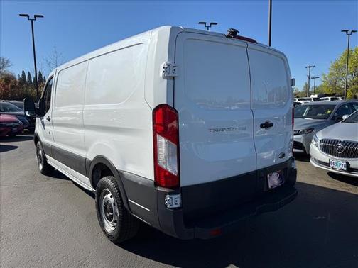 Oxford White 2018 Ford Transit-250 Base