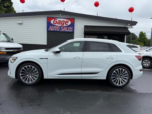 2019 Audi e-tron Prestige