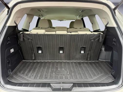 Ice Silver Metallic 2019 Subaru Ascent Premium 8-Passenger