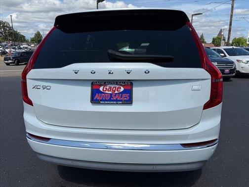 2022 Volvo XC90 Recharge Plug-In Hybrid T8 Inscription 6 Passenger