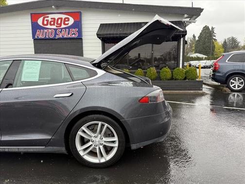 2015 Tesla Model S 85