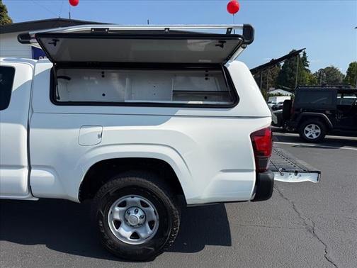 2022 Toyota Tacoma SR