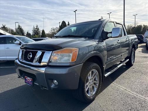 2014 Nissan Titan SL