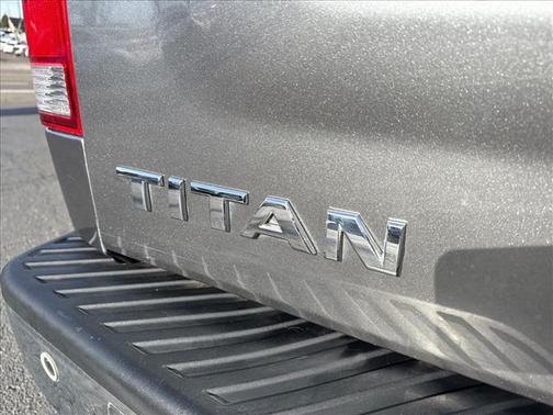 2014 Nissan Titan SL