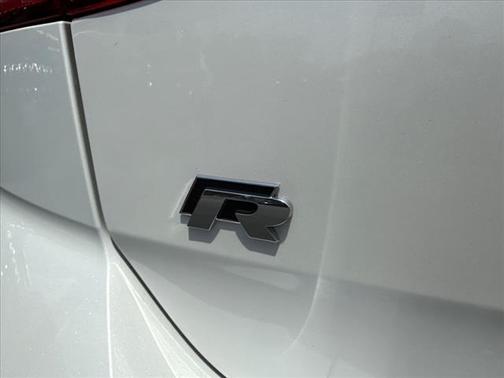 2018 Volkswagen Golf R 2.0T Manual